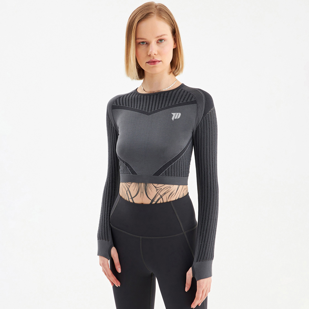 The Chic and Trendy Women’s Crop Top